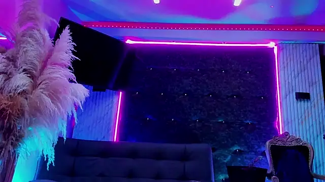 Queens_Wonders_Blonders 在線直播表演