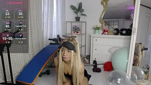 Онлайн чат XXX SarahRaynex