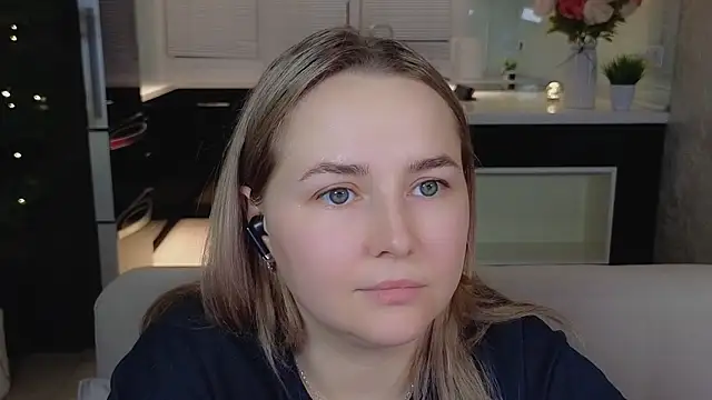 Mira_Mermayd's Live XXX Chat