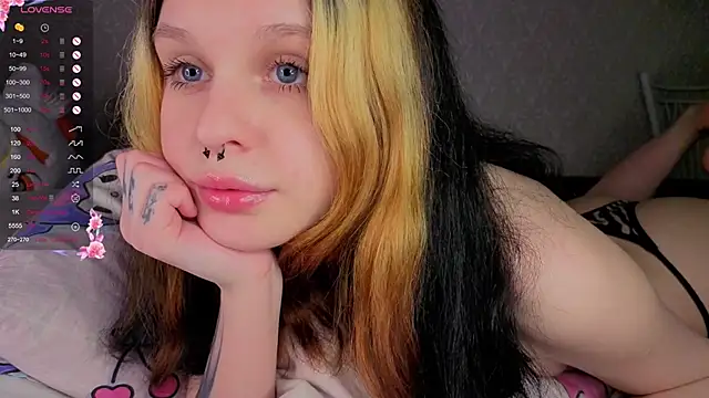 Hi_Kitti Live XXX Chat