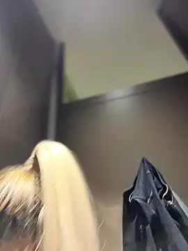 Czat XXX na żywo – adya-aly