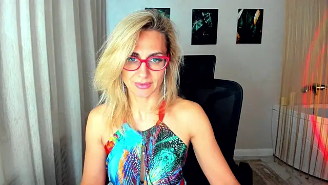 MuseOfStage Chat XXX in diretta