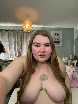 BeeMay22 – Live XXX-chat