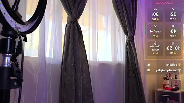 juliana-mancini 即時 XXX 聊天