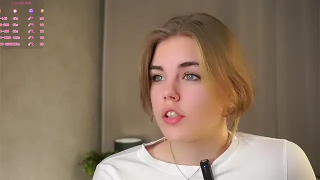 MelodyBaur Live XXX-Chat