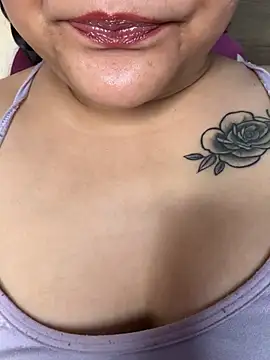 Rosy_BabyDoll's Webcam Show