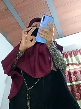 Anaan_Sexy Adlı Modelin Canlı XXX Sohbeti