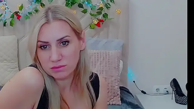 Вебкам-шоу Polina-Ray