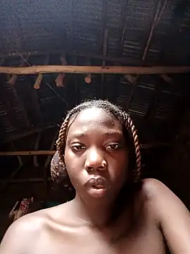 holygrail001 Adlı Modelin Web Kamerası Şovu