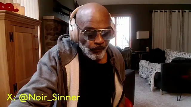 sinnernoir: онлайн-секс-чат