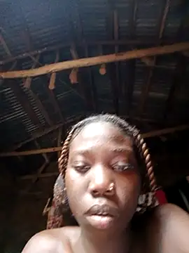 holygrail001 在線直播表演