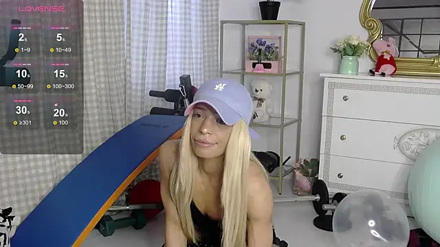 SarahRaynex's Live XXX Chat