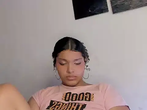 chloe_kisses' Live XXX Chat