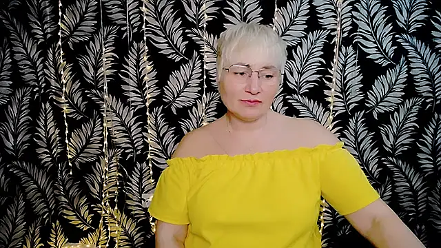 Pokazy przed kamerką – Olivia_playful