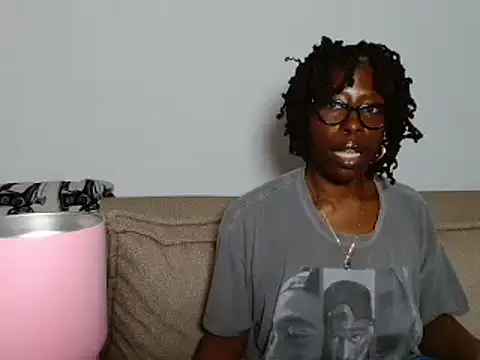 MasterIndigo Chat XXX live