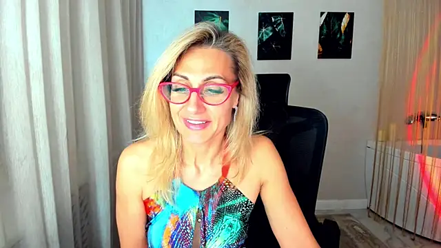 MuseOfStage Chat XXX in diretta