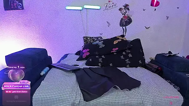 keila_j élő XXX-chatje