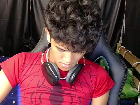 hugekenbigcock Chat XXX live