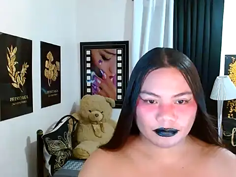 TSbrianaHugeCock Adlı Modelin Canlı XXX Sohbeti