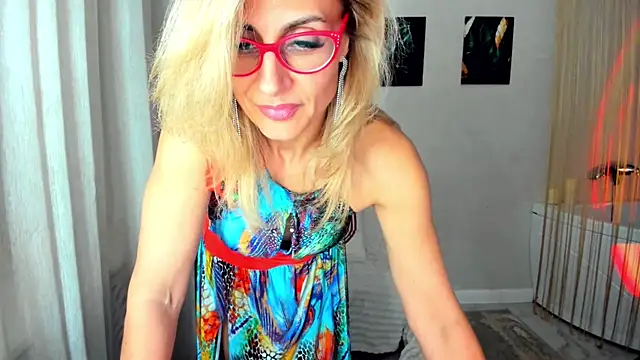 MuseOfStage Chat XXX in diretta