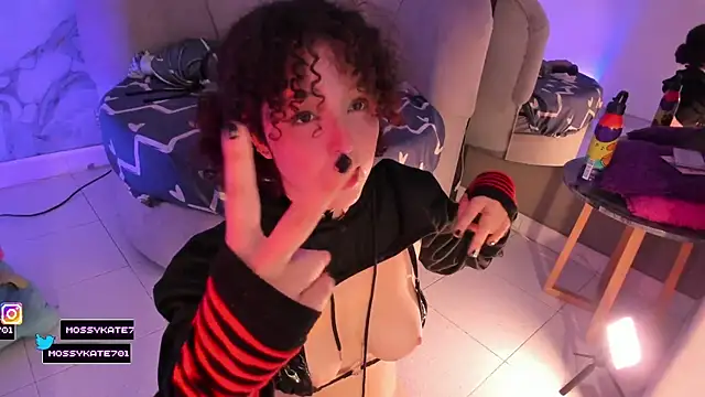 Katemoss70 现场XXX聊天