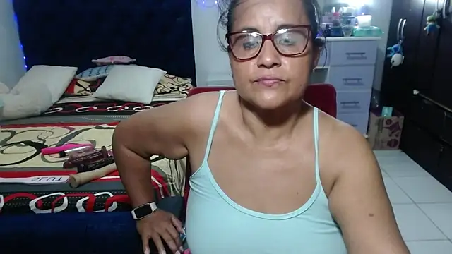 pervert_mommy_ Chat XXX in diretta