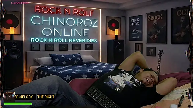 Czat XXX na żywo – chino_roz