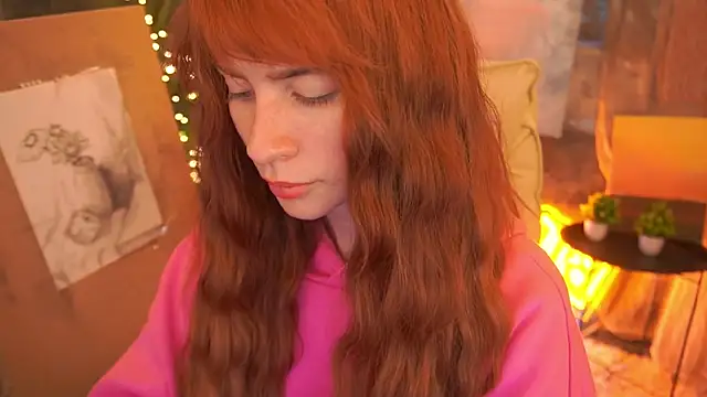 Nicol_Moonn: διαδικτυακό σόου στην κάμερα