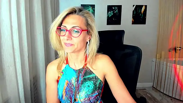 MuseOfStage Chat XXX in diretta