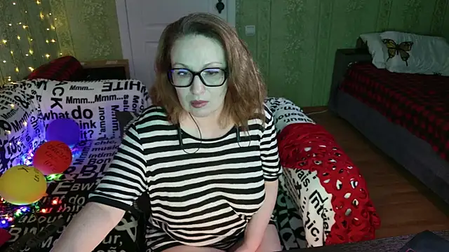 MarleneDietrich's Live XXX Chat