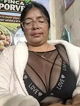 __valentina18 Adlı Modelin Canlı XXX Sohbeti