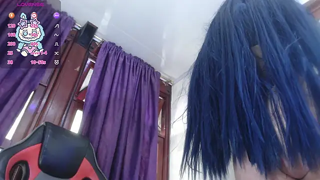 Sally23_ élő XXX-chatje