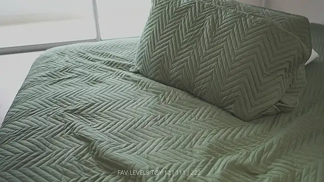 dearnina_'s Live XXX Chat