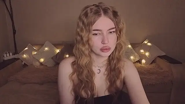 ViolettaLopez's Live XXX Chat