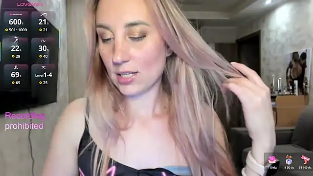 lady_Nati's Live XXX Chat