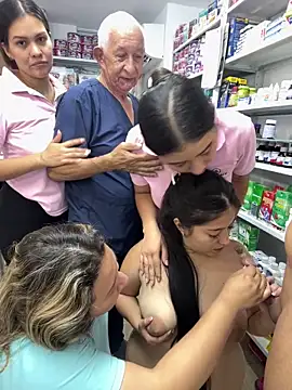 kandalove Adlı Modelin Canlı XXX Sohbeti