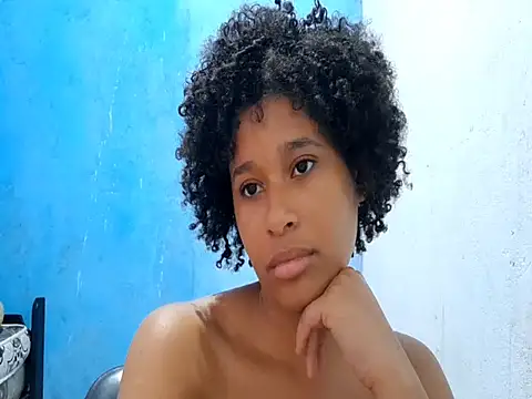 XXX chat uživo modela MadelynStamant