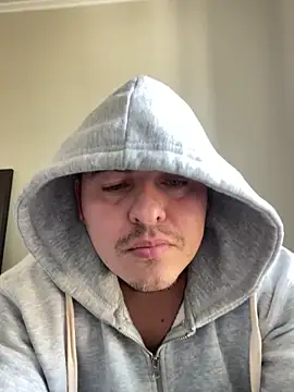 Gusta_bi Show in webcam