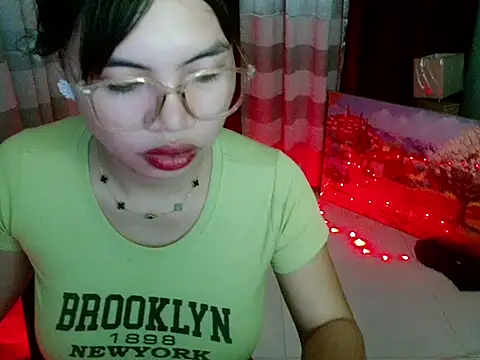 Show de lover_girl143 na webcam