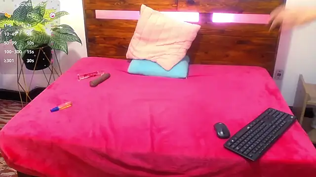 Yeseniaa25_ élő XXX-chatje