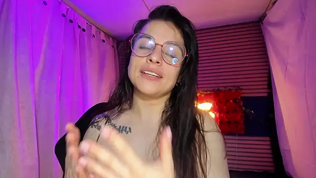 rosse_2504: онлайн-секс-чат