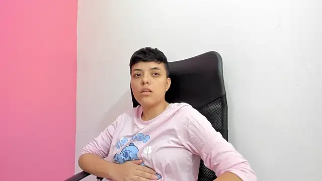 ariloe_quintero's Live XXX Chat