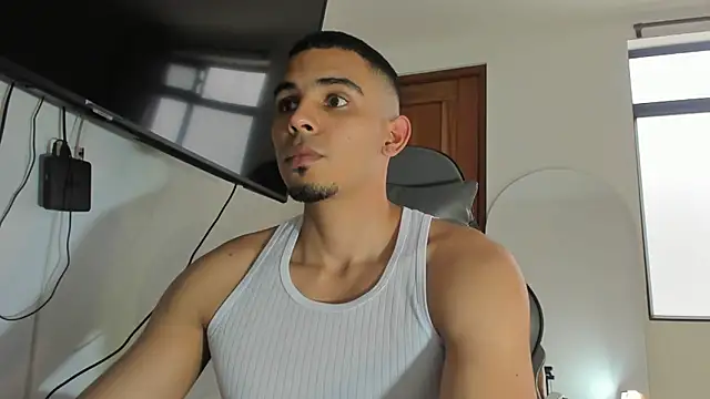 Lucca__ 라이브 XXX 채팅