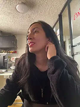 دردشة SALOME_KORLAND الجنسية المباشرة