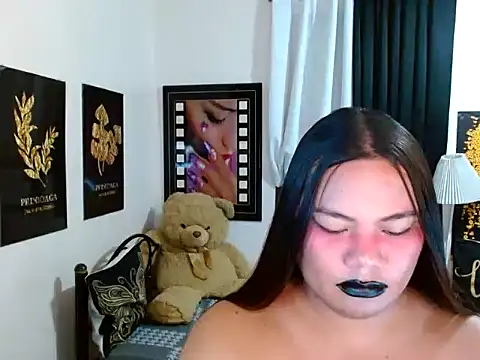 TSbrianaHugeCock's Webcam Show