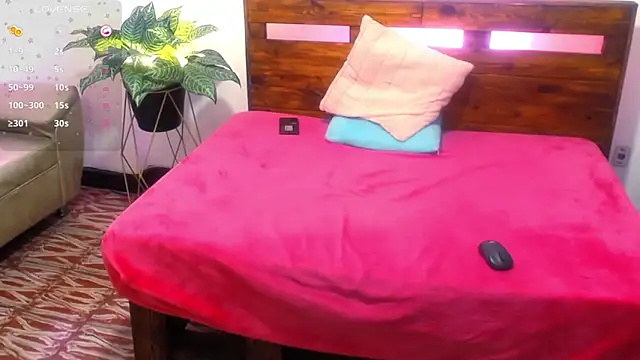 Chat XXX en directo de Yeseniaa25_