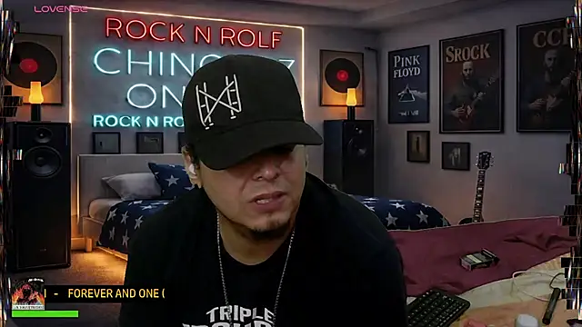 chino_roz Adlı Modelin Canlı XXX Sohbeti