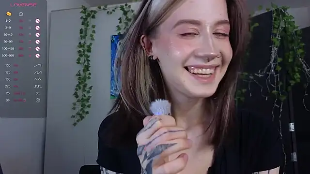 christy_memeow: онлайн-секс-чат