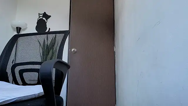 Chatroom XXX en direct de Saturno_v