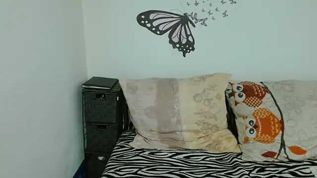 LadyHellene Chat XXX live